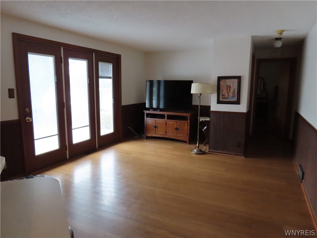 6130 Clinton Street Elma, NY 14059 - Photo 6 of 21 Kitchen