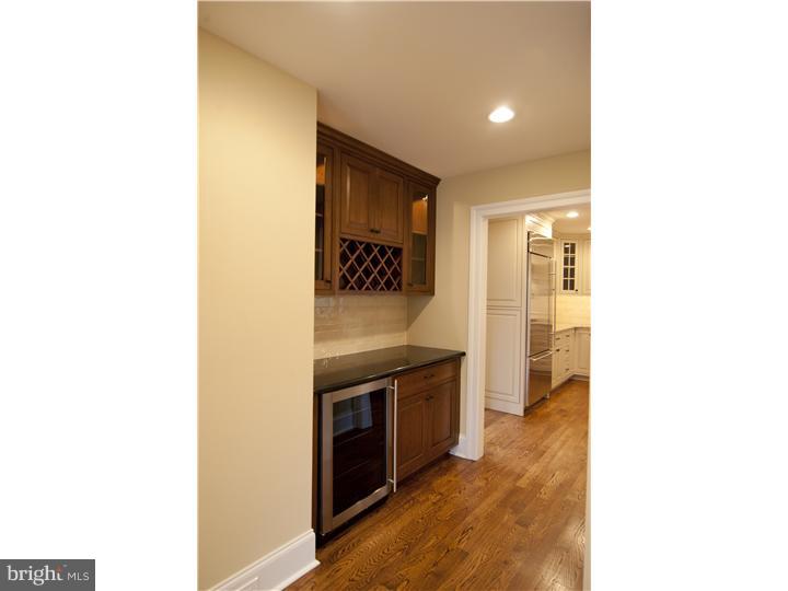 6 Cornwall Circle Wayne, PA 19087 - Photo 8 of 19 Butler Pantry