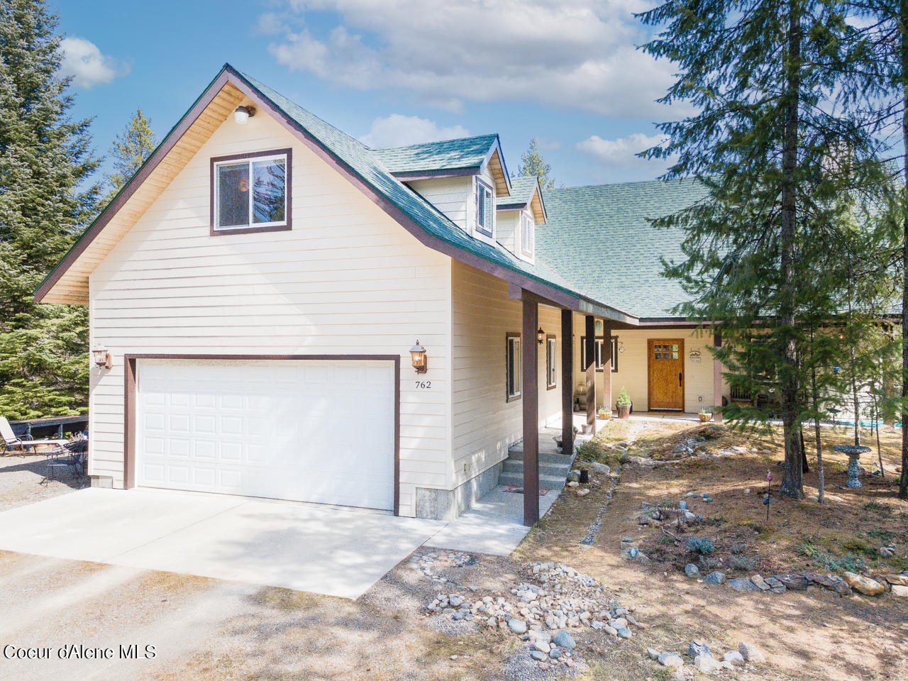 762 Geenen Road Cocolalla, ID 83813 - Photo 2 of 42 1-Front of Home