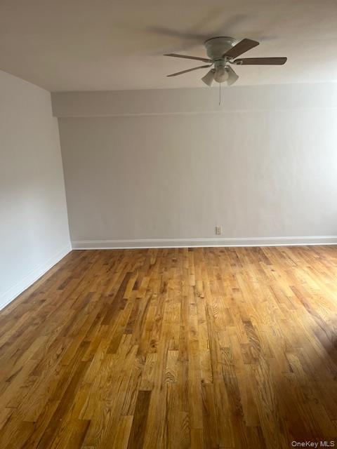 40 Knightsbridge Road, Unit 3H Great Neck, NY 11021 - Photo 4 of 5