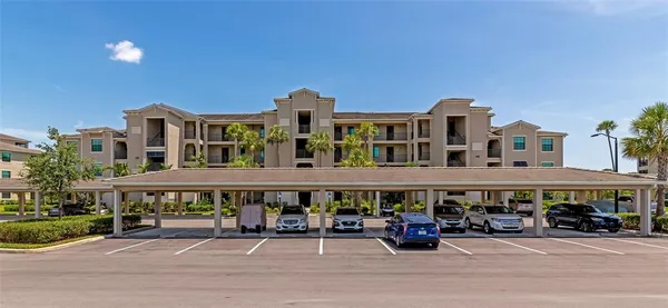 $2,800 | 17520 Gawthrop Drive, Unit 108, Bradenton, FL 34211