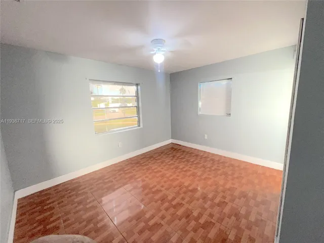 a view of empty room with window