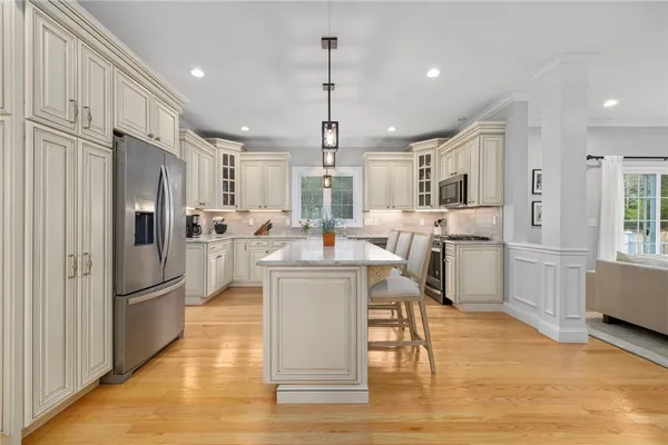 $849,000 | 10 Jessica Lee Court, Coventry, RI 02816
