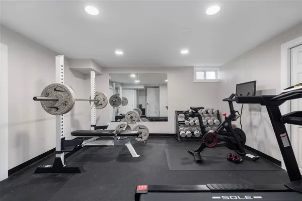 $849,000 | 10 Jessica Lee Court, Coventry, RI 02816