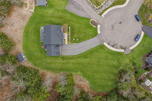 $849,000 | 10 Jessica Lee Court, Coventry, RI 02816