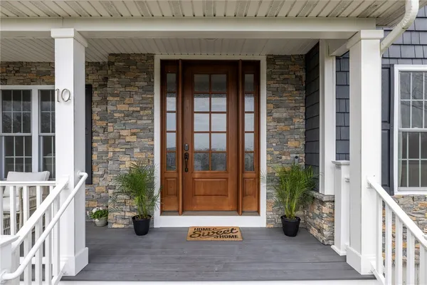 $849,000 | 10 Jessica Lee Court, Coventry, RI 02816