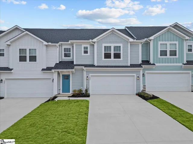 $304,990 | 405 Crestcreek Drive, Anderson, SC 29621