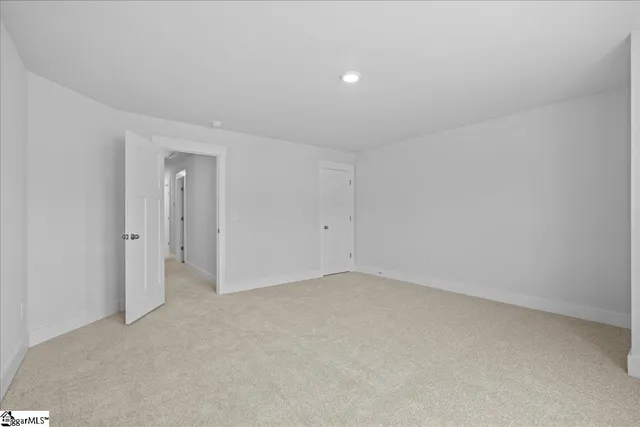 $304,990 | 405 Crestcreek Drive, Anderson, SC 29621