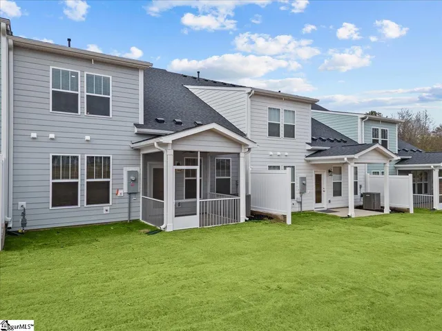 $304,990 | 405 Crestcreek Drive, Anderson, SC 29621