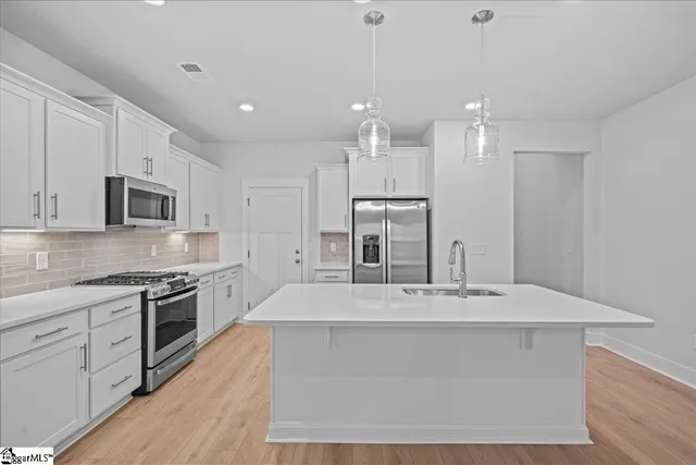 $304,990 | 405 Crestcreek Drive, Anderson, SC 29621