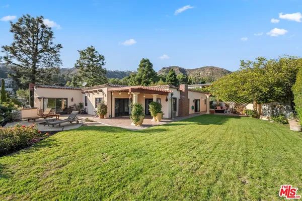 $12,000 | 1344 Bienveneda Avenue, Pacific Palisades, CA 90272