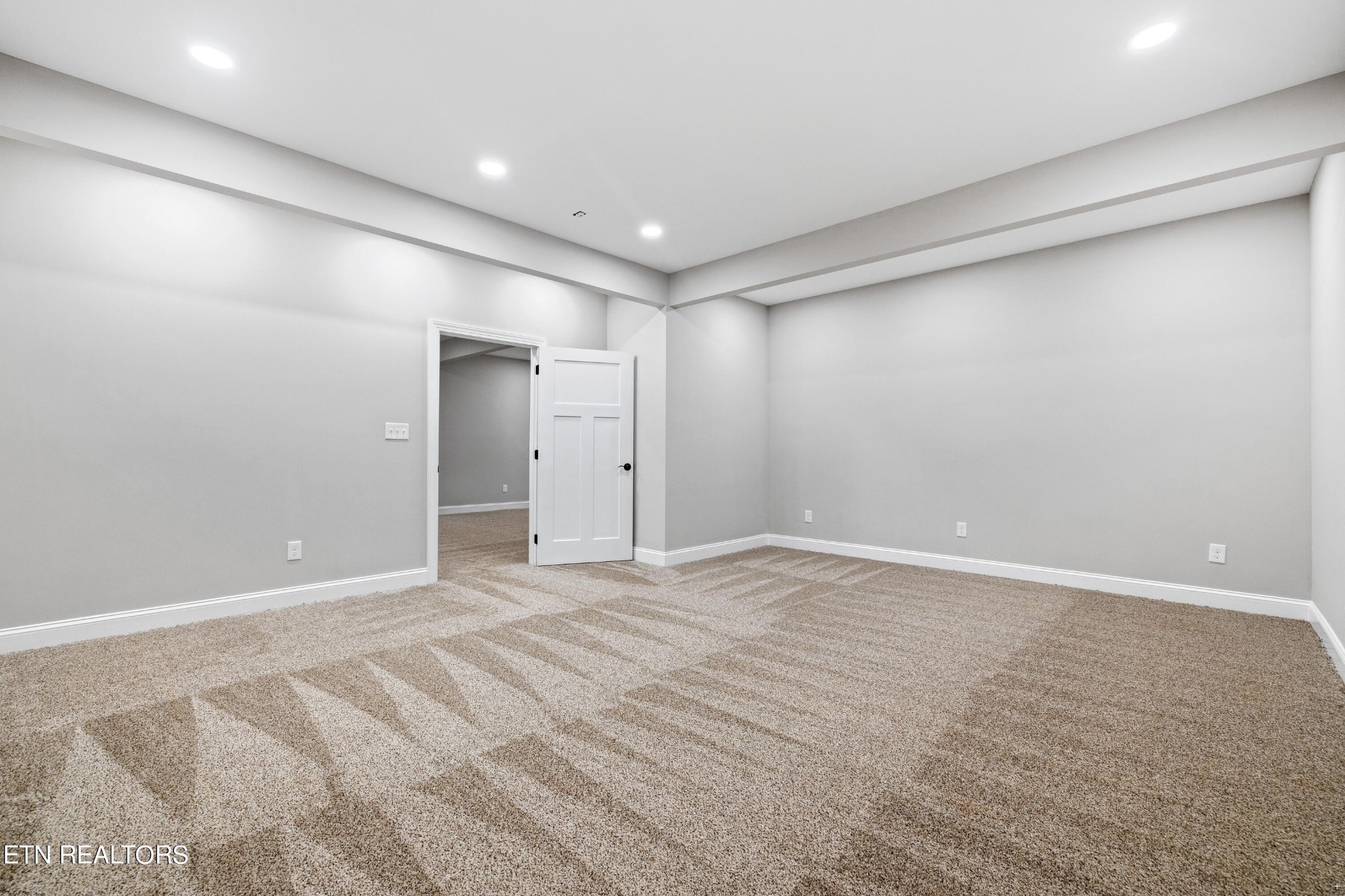 2333 Mountain View Road Lenoir City, TN 37771 - Photo 42 of 54 a view of an empty room