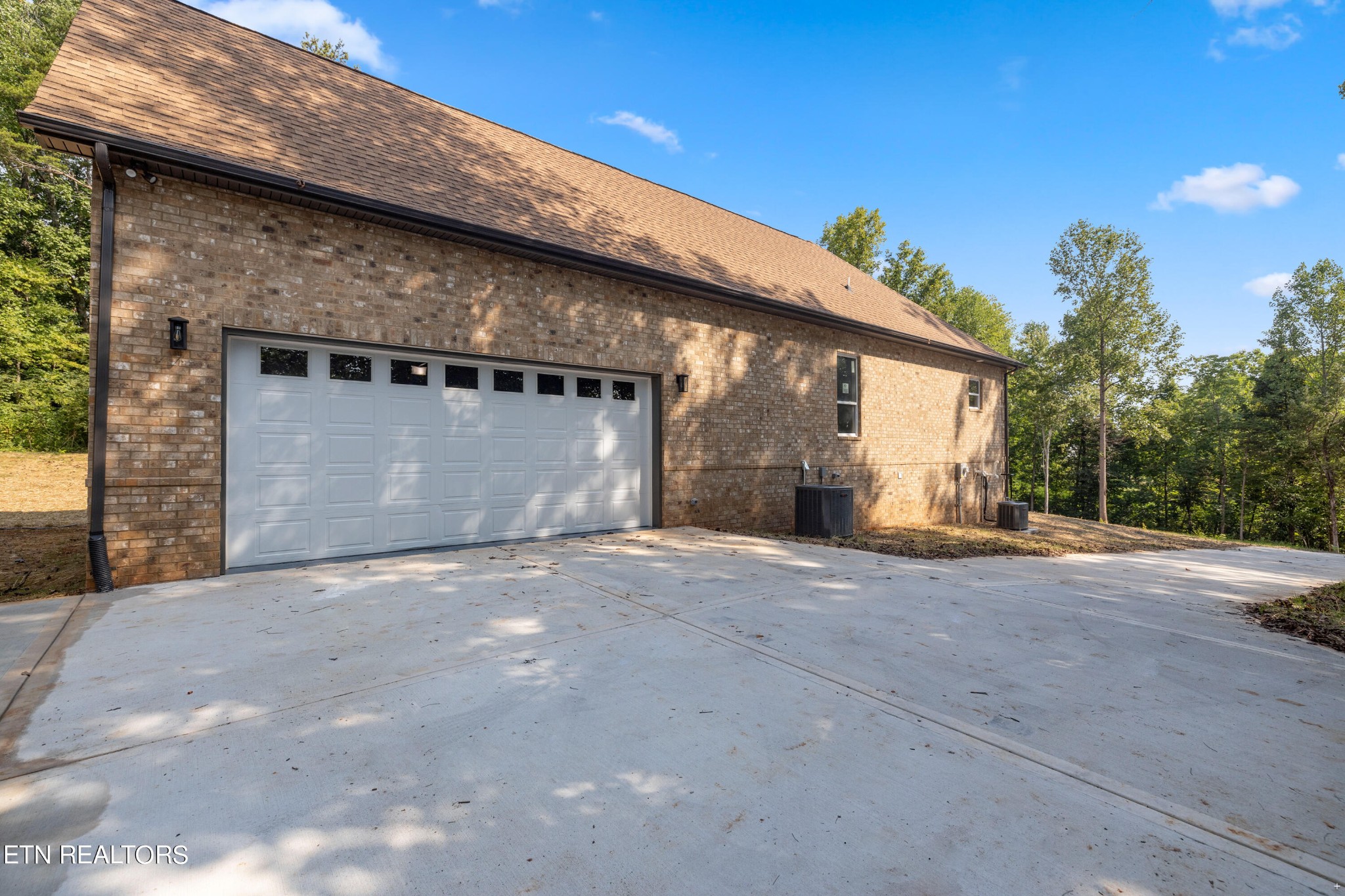 2333 Mountain View Road Lenoir City, TN 37771 - Photo 51 of 54 a entryway with outdoor space