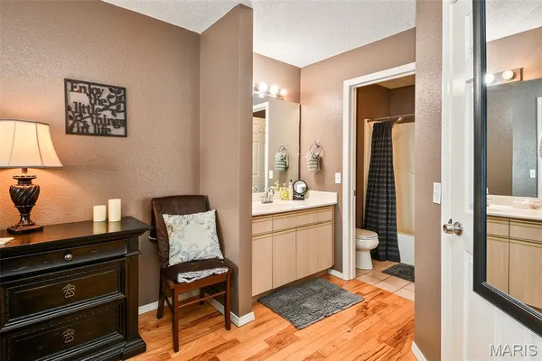 $424,900 | 700 Emerald Point Drive, Unit 302, Hollister, MO 65672