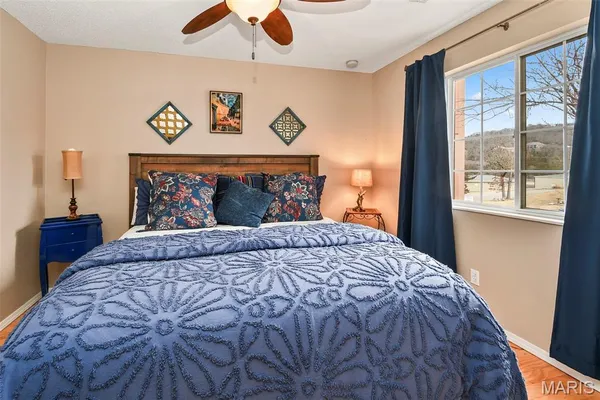 $424,900 | 700 Emerald Point Drive, Unit 302, Hollister, MO 65672