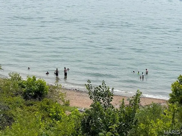 $424,900 | 700 Emerald Point Drive, Unit 302, Hollister, MO 65672