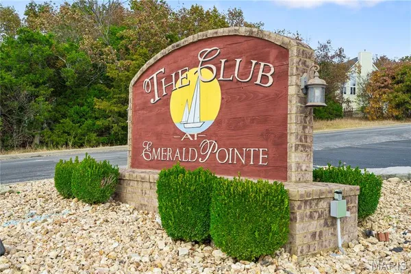 $424,900 | 700 Emerald Point Drive, Unit 302, Hollister, MO 65672
