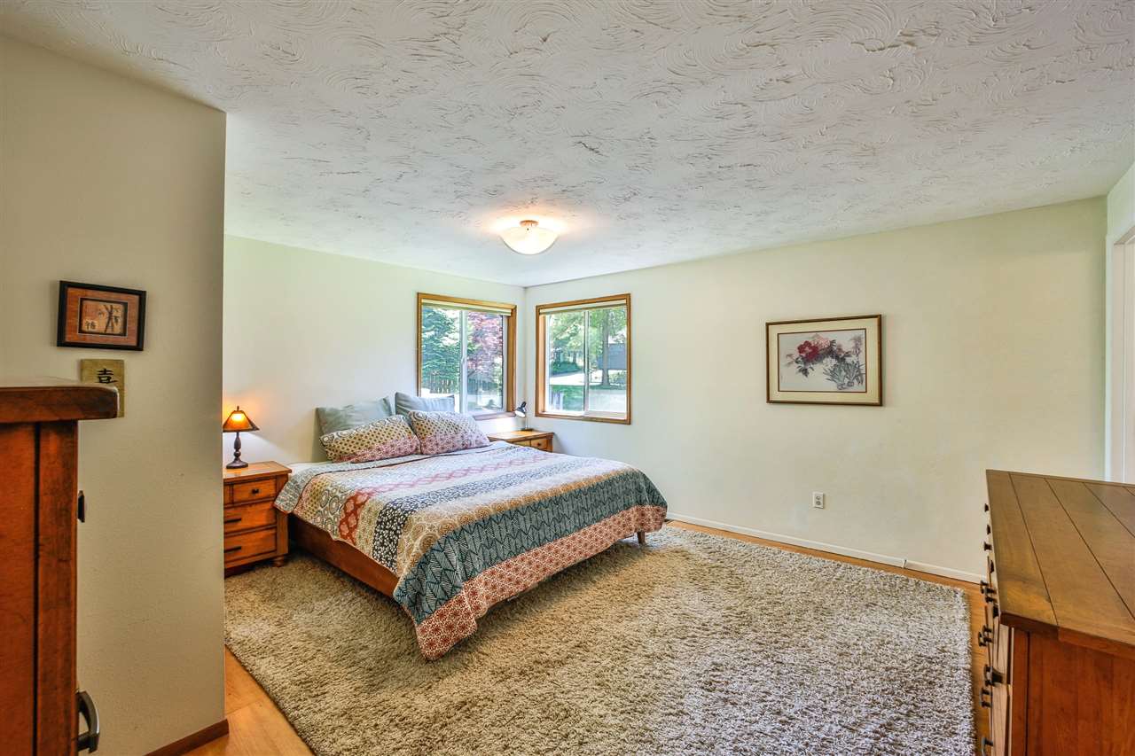 4305 East Lane Park Road Mead, WA 99021 - Photo 8 of 20