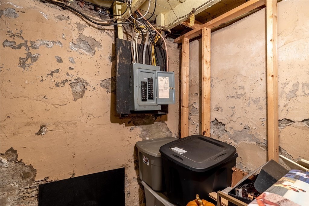 20 Alpine Trail Auburn, MA 01501 - Photo 19 of 25 a bathroom with a sink a toilet and shower