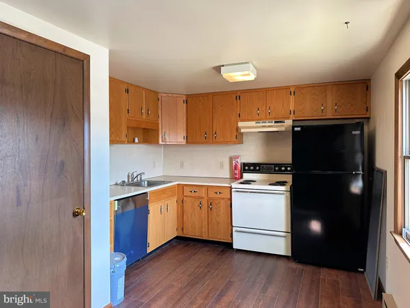 $1,200 | 501 Main Street, Red Hill, PA 18076