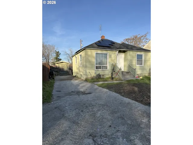 $224,950 | 521 East Ridgeway Avenue, Hermiston, OR 97838