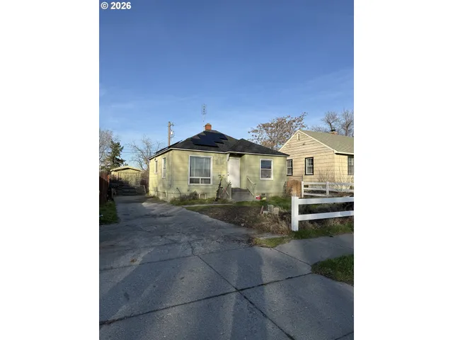 $224,950 | 521 East Ridgeway Avenue, Hermiston, OR 97838