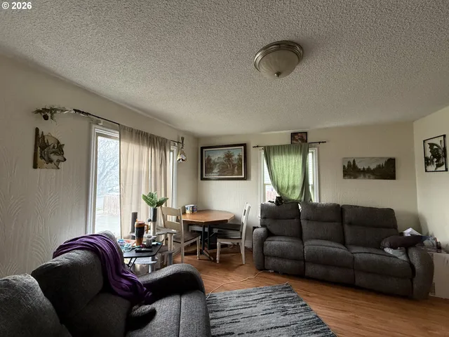 $224,950 | 521 East Ridgeway Avenue, Hermiston, OR 97838