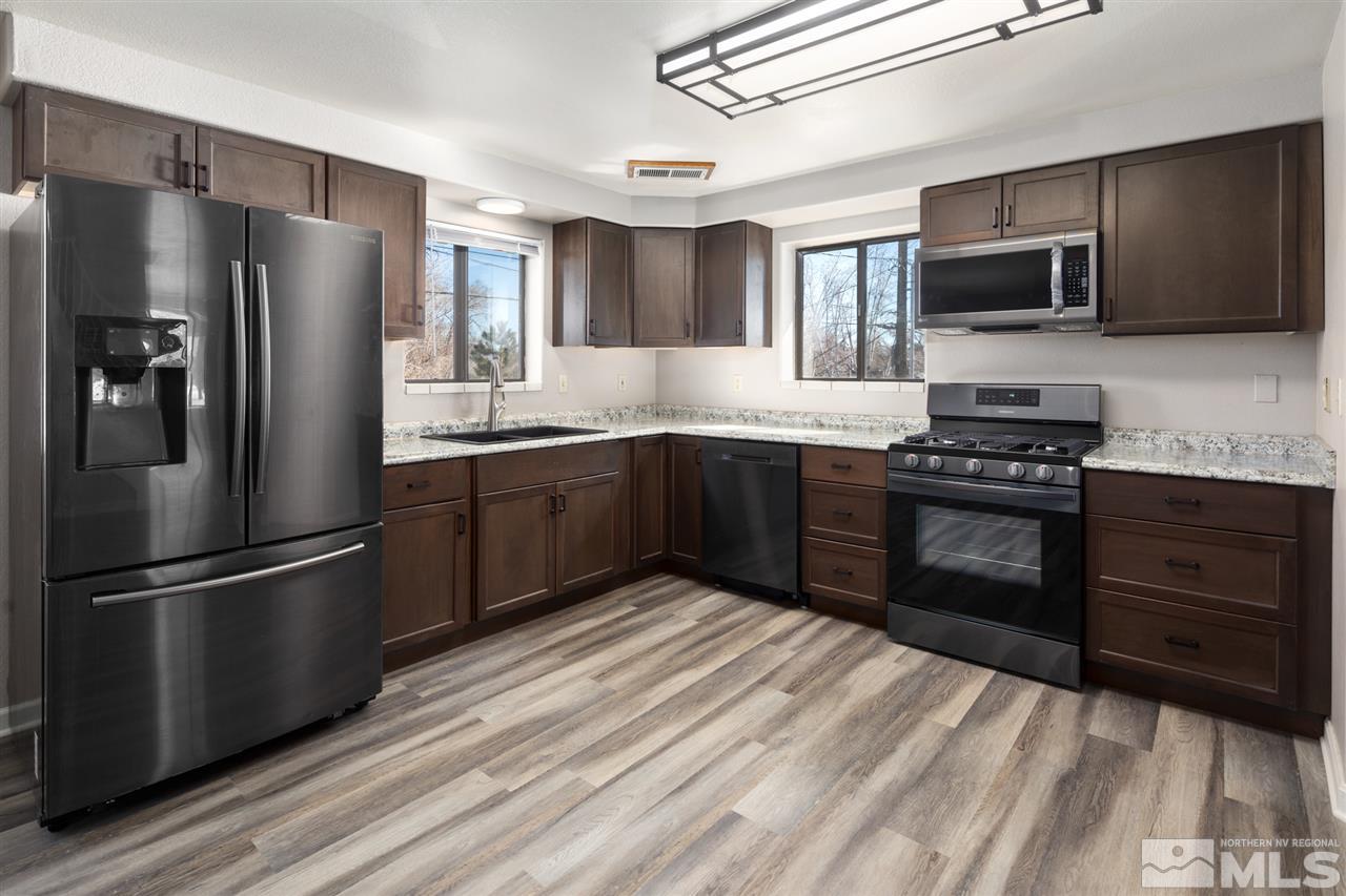 1258 Humboldt Street Reno, NV 89509 - Photo 4 of 27 Photo 4