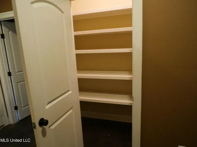 $399,500 | 406 Bullock Circle, Richland, MS 39218