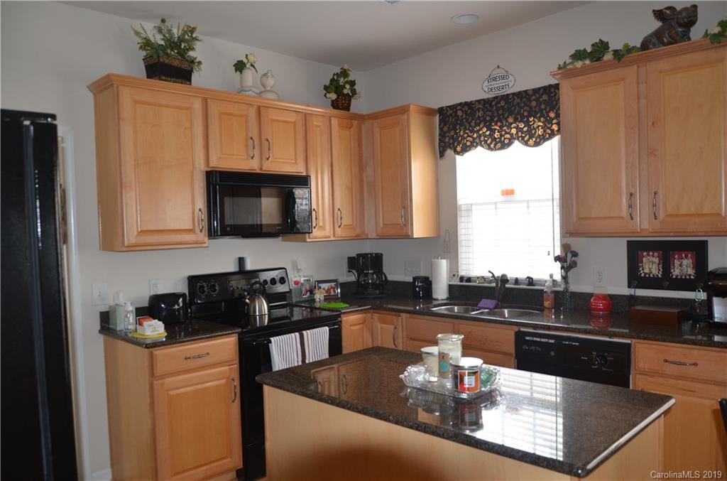 6419 Ridgeview Commons Drive Charlotte, NC 28269 - Photo 5 of 18 Gallery Image 5