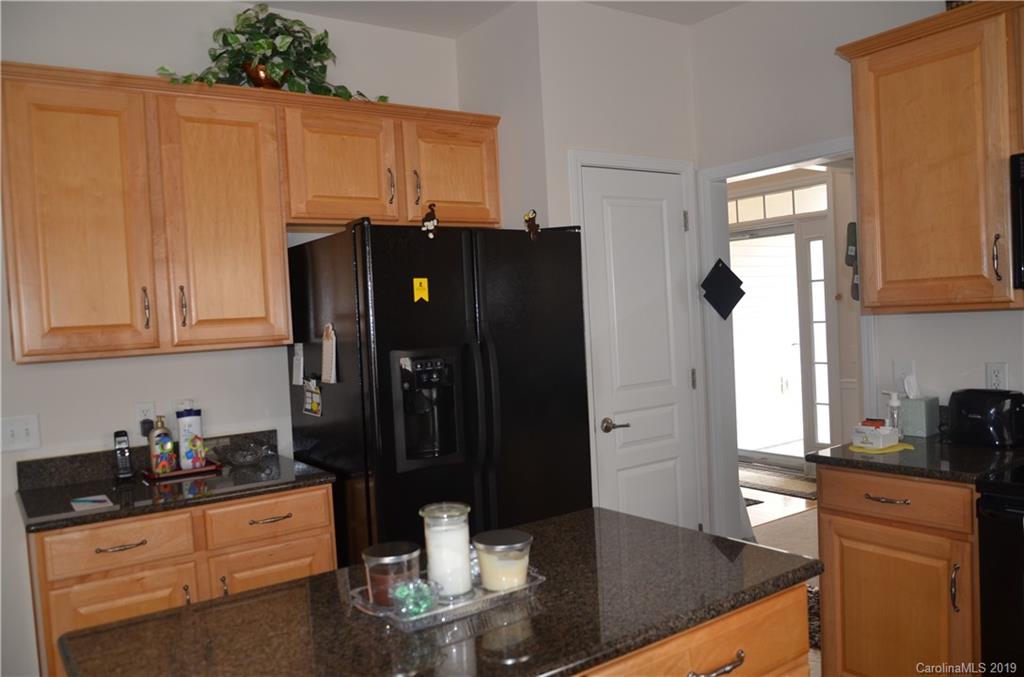 6419 Ridgeview Commons Drive Charlotte, NC 28269 - Photo 6 of 18 Gallery Image 6