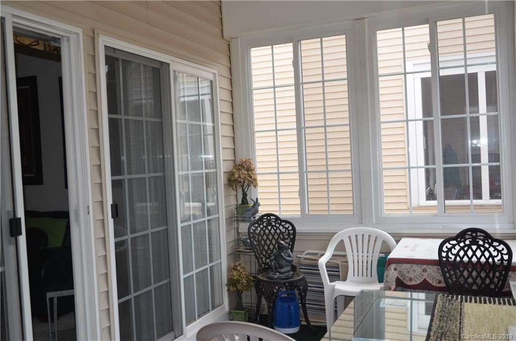 6419 Ridgeview Commons Drive Charlotte, NC 28269 - Photo 9 of 18 Gallery Image 9