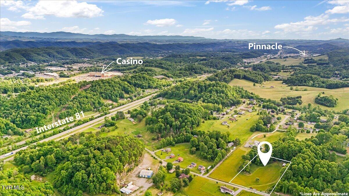 23208 Clayman Valley Road, Unit 2 Bristol, VA 24202 - Photo 11 of 20 03-DJI_20260514182356_0471_D.JPG