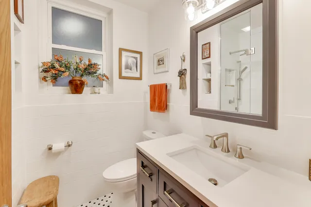 $775,000 | 5148 North Ashland Avenue, Unit 1, Chicago, IL 60640