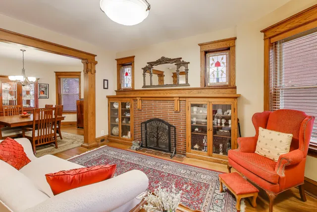 $775,000 | 5148 North Ashland Avenue, Unit 1, Chicago, IL 60640