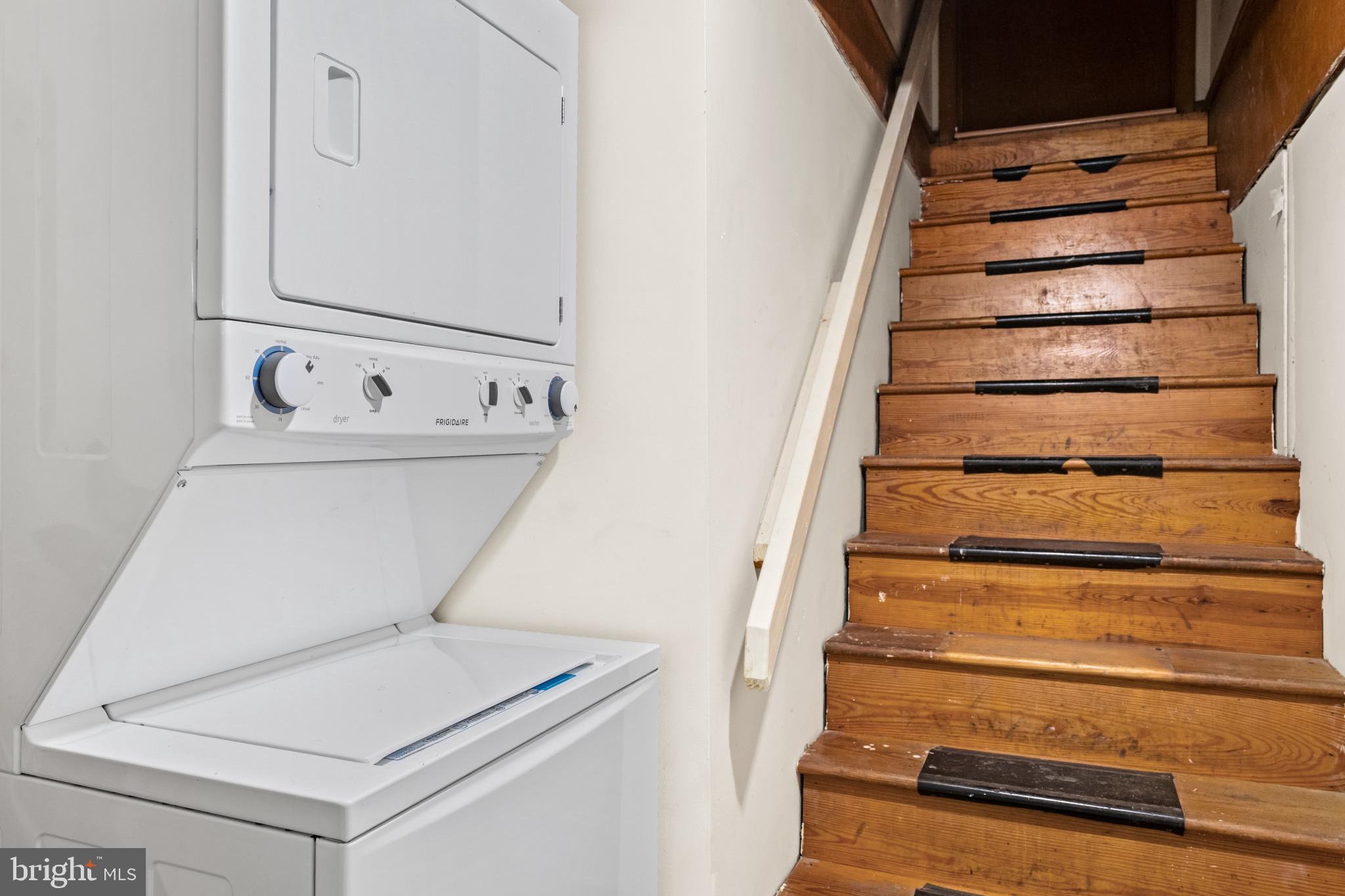 7959 Oak Road Pasadena, MD 21122 - Photo 23 of 37 Stairs to Basement