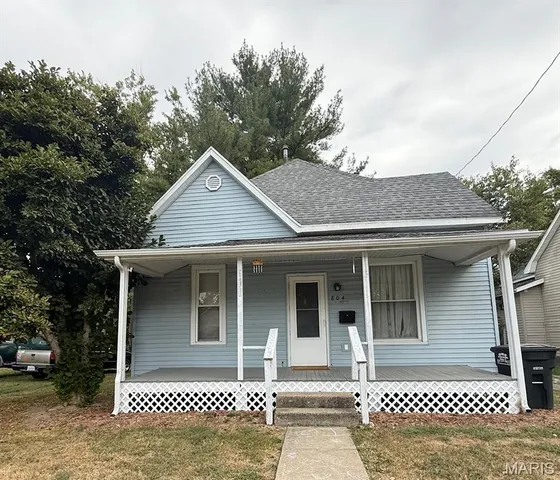 $54,000 | 804 North Main Street, St. Elmo, IL 62458
