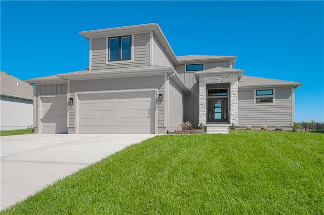 $698,950 | 2333 Fishing Lane, Kearney, MO 64060