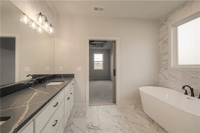 $698,950 | 2333 Fishing Lane, Kearney, MO 64060