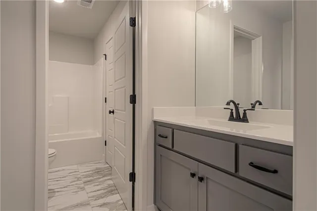 $698,950 | 2333 Fishing Lane, Kearney, MO 64060