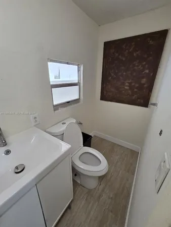 $1,390 | 1420 Southwest 129th Court, Unit 1, Miami, FL 33184