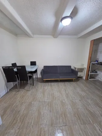 $1,390 | 1420 Southwest 129th Court, Unit 1, Miami, FL 33184