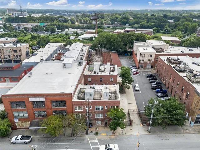 a picture of city view