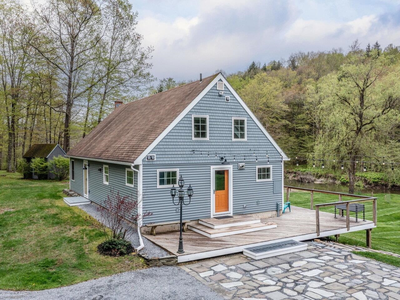 554 Lewis Creek Road Hinesburg, VT 05461 - Photo 1 of 40 Gallery Image 1