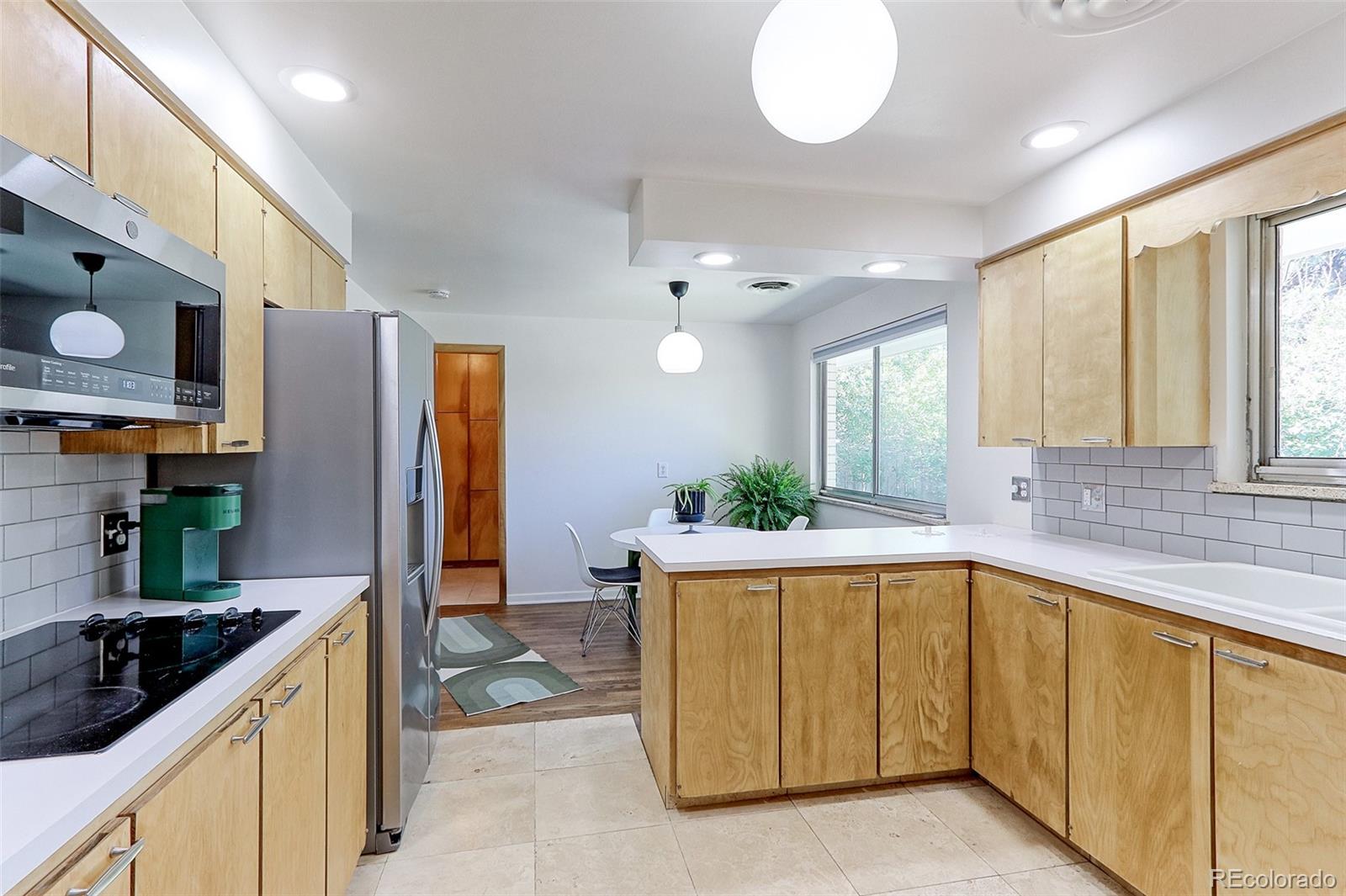 3375 Zephyr Court Wheat Ridge, CO 80033 - Photo 7 of 31 Gallery Image 7