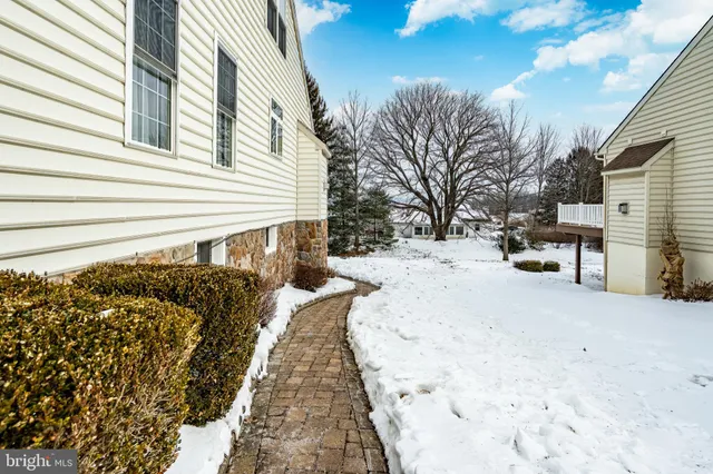 $449,000 | 121 Augusta Drive, Honey Brook, PA 19344