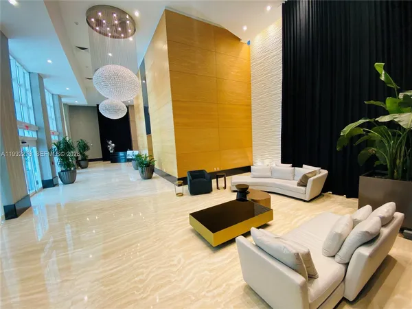 $705,000 | 950 Brickell Bay Drive, Unit 2706, Miami, FL 33131