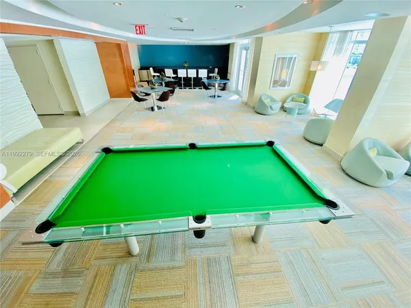 $705,000 | 950 Brickell Bay Drive, Unit 2706, Miami, FL 33131