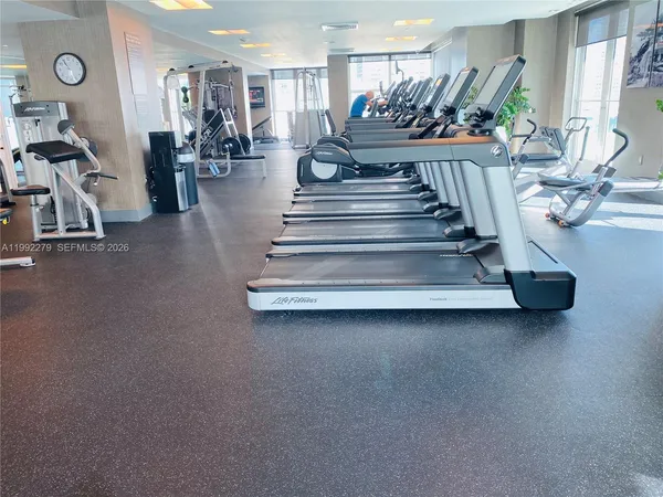 $705,000 | 950 Brickell Bay Drive, Unit 2706, Miami, FL 33131