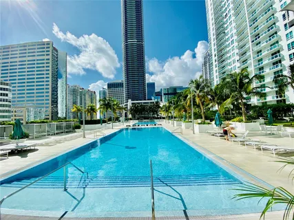 $705,000 | 950 Brickell Bay Drive, Unit 2706, Miami, FL 33131